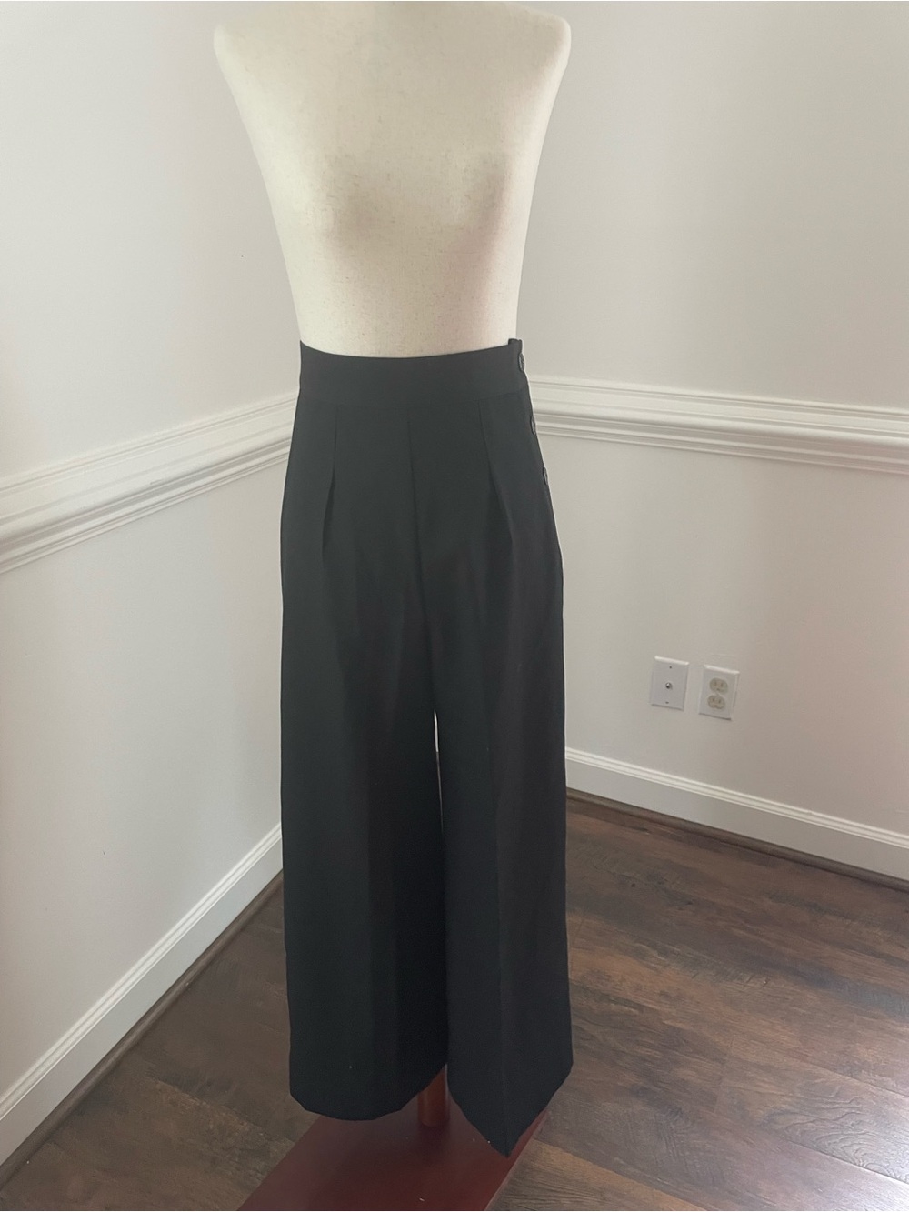 1930s/1940s Super High-Waisted Wide-Leg Trousers - Vintage Reproduction